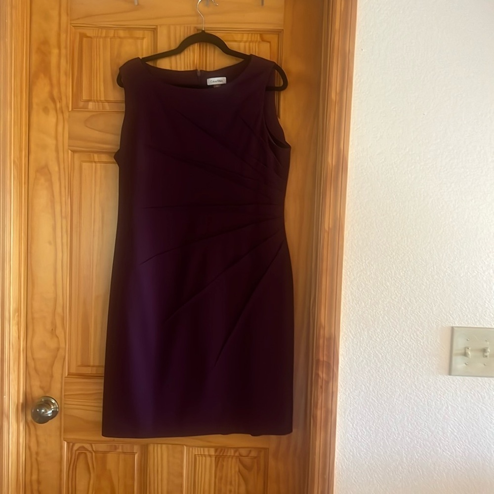 Calvin Klein Sunburst Dress Size 16